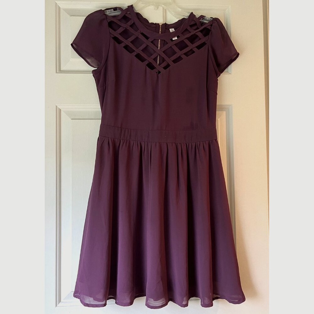 Xhilaration Dress with Cutout Lattice Neckline, Fit & Flare, Size S/P, Exc. Cond